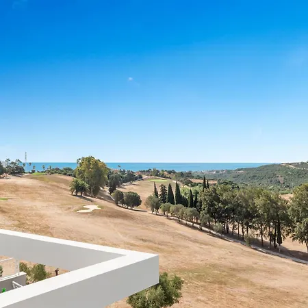 Apartment Sunny Golf Horizon - Luxury Retreat In